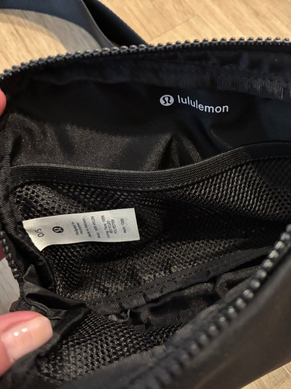 New! Lululemon Everywhere Belt Bag 1L Black - Picture 4 of 4